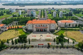 TP Thủ Đức vẫn dùng con dấu quận cũ trong một số việc