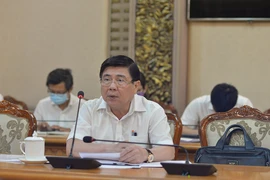 TP.HCM họp khẩn, quyết liệt phòng chống COVID-19 biến thể