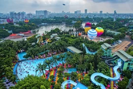 Vi phạm phòng dịch, Công viên nước Đầm Sen bị dừng 7 ngày