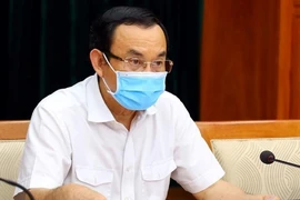 Bí thư TP.HCM trao đổi với Bộ trưởng Y tế về vaccine COVID-19