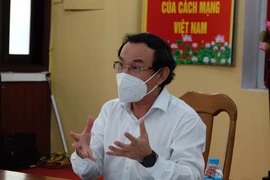 Bí thư Nguyễn Văn Nên gặp các chuyên gia dịch tễ bàn cách chống dịch