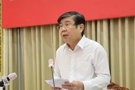 Chủ tịch TP.HCM: Phấn đấu kiểm soát dịch COVID-19 trước 15-9 