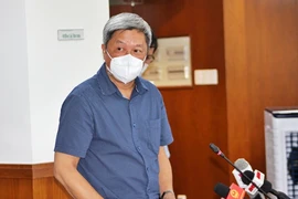 Thứ trưởng Bộ Y tế: 'Các đồng nghiệp của tôi chấp nhận điều kiện hơi khó khăn'