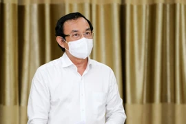 Bí thư TP.HCM: Có tình trạng doanh nghiệp để F0 về nhà 