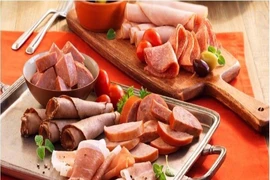 5 loại thịt chế biến cần hạn chế tiêu thụ
