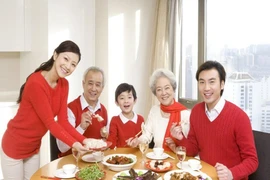 Dinh dưỡng ngày tết cho người cao tuổi