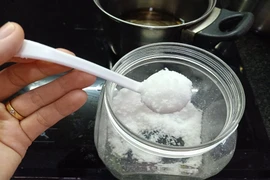 Tại sao muối ăn cũng có hạn sử dụng?