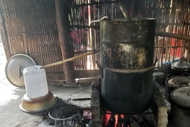 Rượu truyền thống nấu không đúng cách vẫn có methanol
