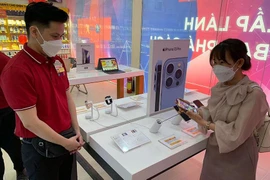 Thị trường kinh doanh điện thoại thông minh của Việt Nam giảm kỷ lục