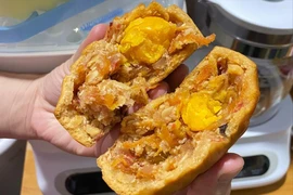 Lý do khiến bánh trung thu bốc mùi và nấm mốc dù còn hạn sử dụng