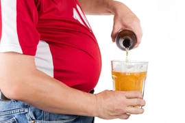 Nam giới bụng to, nhìn cho sang hay chỉ toàn tác hại?