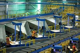 Bài 1: Mua cả triệu đơn hàng quốc tế nhưng… thuế 0 đồng 