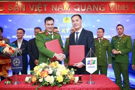 Cách đăng ký Internet, truyền hình, camera không cần giấy tờ trên VNeID 