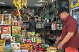 Tô bún, ly cà phê tăng 5.000 đồng, khách hàng phải ‘co kéo chi tiêu’ 
