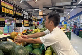 Doanh nghiệp 'chi mạnh' để tung khuyến mãi