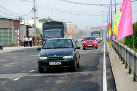 Thông xe đường Trần Văn Giàu-nối liền TP.HCM với Long An