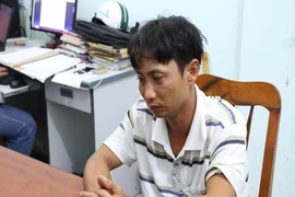 Khởi tố nghi can có hình xăm hoa hồng hiếp dâm trẻ em