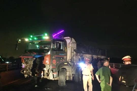Thăm cháu sắp ra đời, ông bà nội bị xe ben cán tử vong