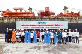 Cảng Quốc tế Vĩnh Tân đón chuyến tàu quốc tế đầu tiên 