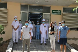Bệnh nhân 34 cùng chồng con, con dâu, cháu được xuất viện