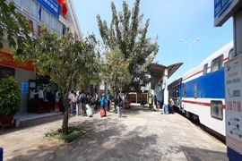 Xét nghiệm 71 cán bộ, công chức từ vùng dịch về Bình Thuận