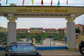 'Giáo viên nhắn tin phản cảm như thế, làm sao mà giảng dạy' 