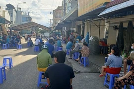 Bình Thuận kêu gọi người dân, doanh nghiệp xét nghiệm trên diện rộng có trả phí