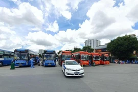 Bình Thuận tiếp tục đưa 450 người từ TP.HCM về quê tránh dịch