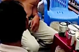 5 người tụ tập ăn nhậu tại địa bàn đang là vùng đỏ