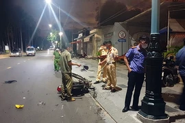 Ô tô bán tải va chạm xe máy, 1 thanh niên tử vong ở Bình Thuận