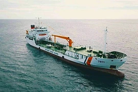 Tàu Cảnh sát biển CBS7011 đến tọa độ tàu cá có 18 thuyền viên mất liên lạc