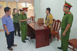'Hotgirl Bắc Giang Tina Duong' Ninh Thị Vân Anh bị bắt