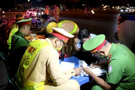 CSGT Bình Thuận xử phạt 'mút khung' 555 tài xế vi phạm nồng độ cồn