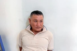 Đang chấp hành bản án 15 năm tù, nhớ gia đình nên trốn về TP.HCM
