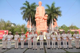 Công an Bình Thuận tổ chức Lễ báo công tại Bảo tàng Hồ Chí Minh 