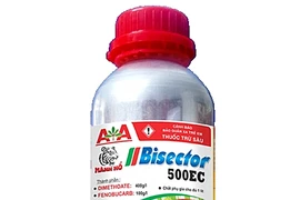 Cặp đôi 17 tuổi đầu độc cha mẹ ruột vì bị ngăn cản tình cảm