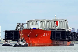 Một thủy thủ nước ngoài rơi từ tàu xuống biển Bình Thuận mất tích