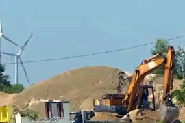 Làm rõ việc đất Nhà nước quản lý nhưng làm điểm tập kết khoáng sản trái phép ở Bình Thuận