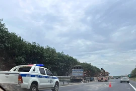 Liên tiếp xảy ra 2 vụ tai nạn trên cao tốc Phan Thiết-Dầu Giây