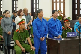 Tú "ác" khai thác cát trái phép rồi 5 lần bỏ tiền chạy án