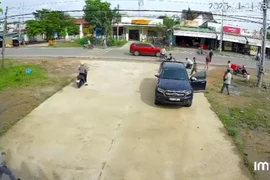 Tài xế gây tai nạn rồi tự đưa 2 cụ già đi cấp cứu, 1 người đã tử vong