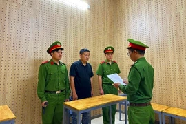 Bắt nhân viên ngân hàng chiếm đoạt hơn 8 tỉ đồng của nhiều người