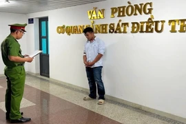 Tài xế xe bán tải đẩy xe máy gần 1 km có nồng độ cồn 123,86 mg/dL