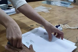 Góp tiền sửa nhà với gia đình chồng, ly hôn có được chia?