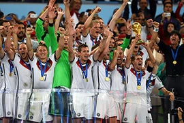 Nhìn lại diễn biến trận chung kết kinh điển giữa Đức và Argentina