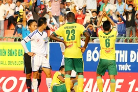 Bạo lực đột ngột trở lại ở V-League 2015