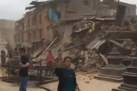 Clip: Cận cảnh ác mộng động đất Nepal