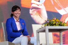 Giao lưu với 'tiểu tiên cá' Ánh Viên