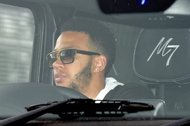Bị loại khỏi đội hình M.U đá chung kết FA Cup, Depay nổi giận