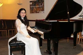 Đêm nhạc tài năng trẻ Mozart & Me